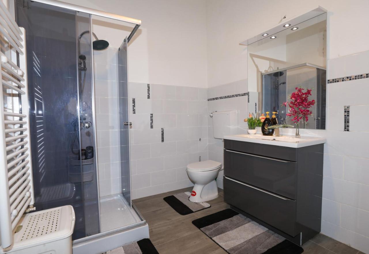 Appartamento Casa Larisa Arad Esterno foto